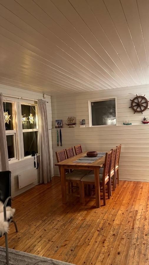 Cozy Little House In Apartment Tromso